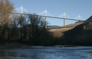 Viaduc-De-Millau-Tarn-0305-01