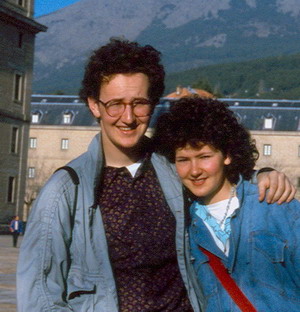 io 18enne e mia sorella Elisa nel 1985 in Spagna